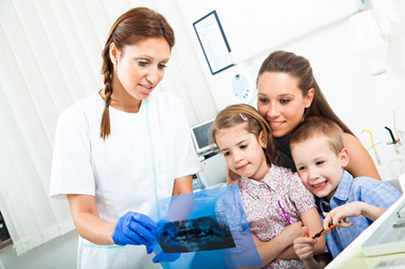 Pediatric-Dental-Assistant-School-externship-with-children