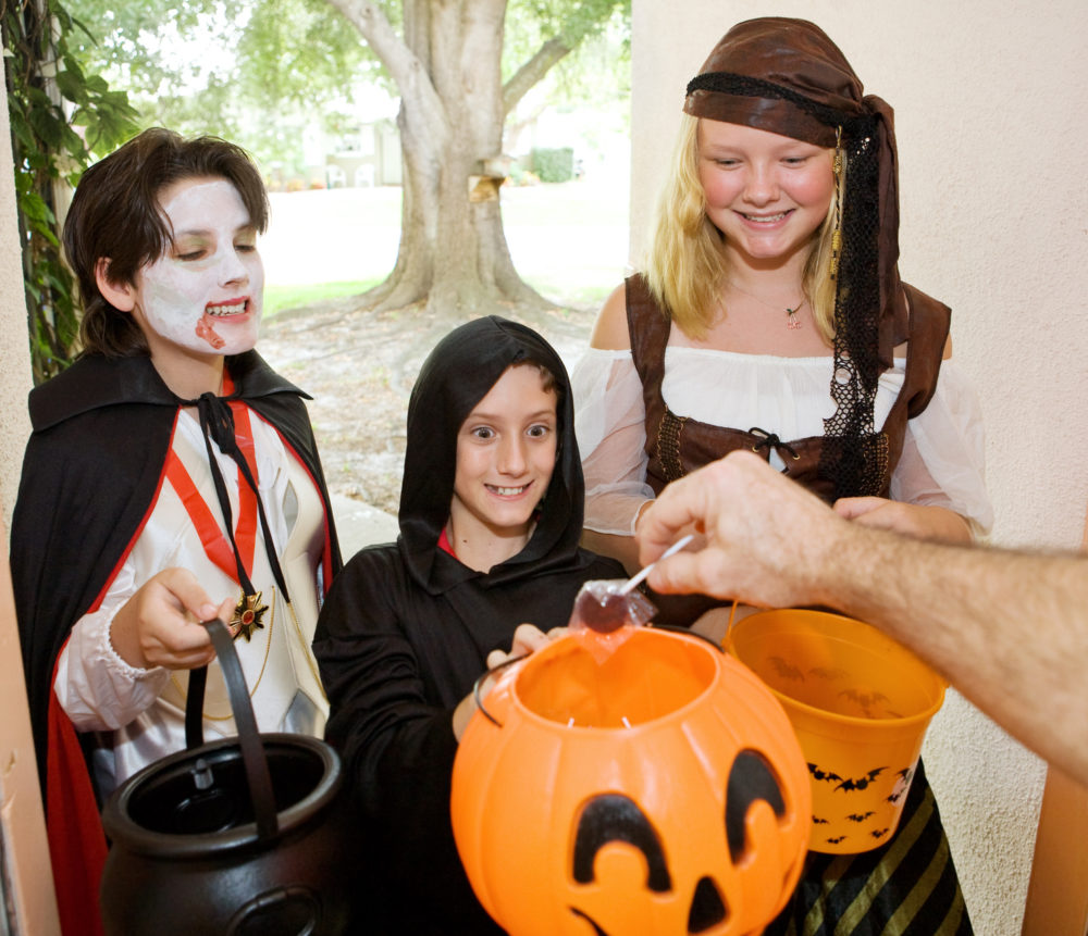 Pediatric-Dental-Assistant-School-Halloween